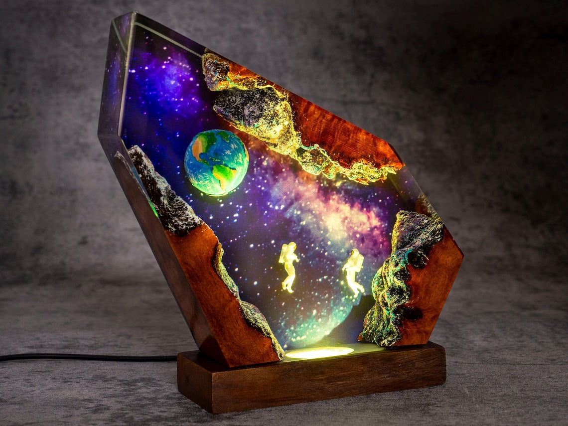 Interstellar Astronaut Resin Lamp, Galaxy Wood Night Light for Kids, Handmade Epoxy Universe Lamp, Space Birthday Gift