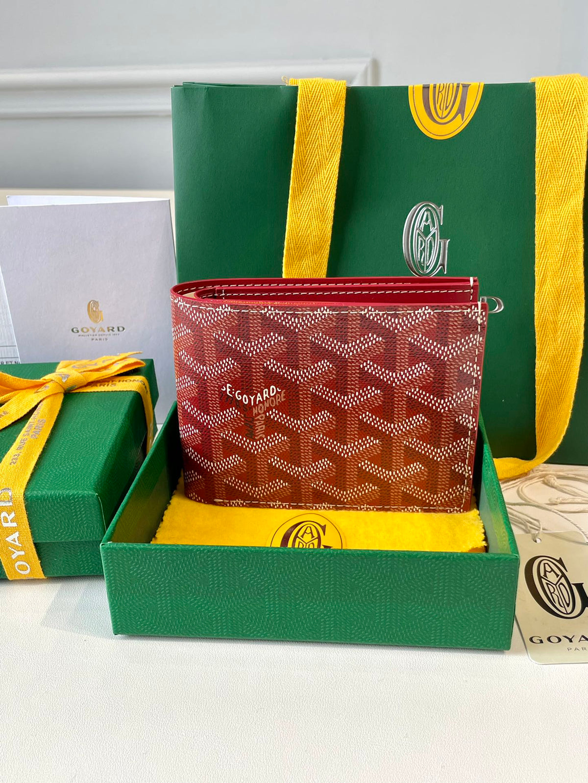 Gogy Red Chevron Pattern Men's Bifold Leather Wallet with Gift Box