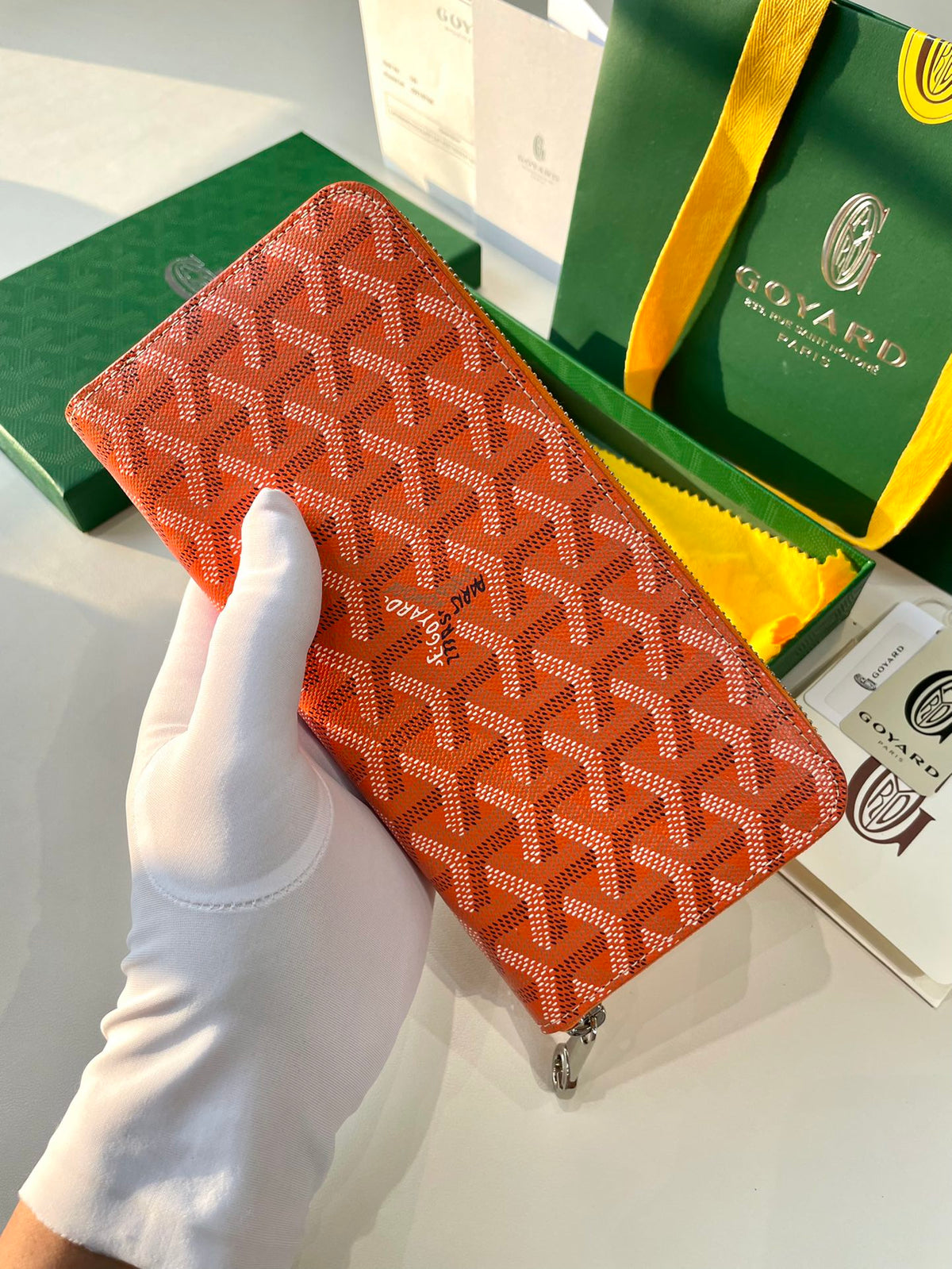 Gogy Classic Orange Chevron Pattern Leather Zipper Long Wallet