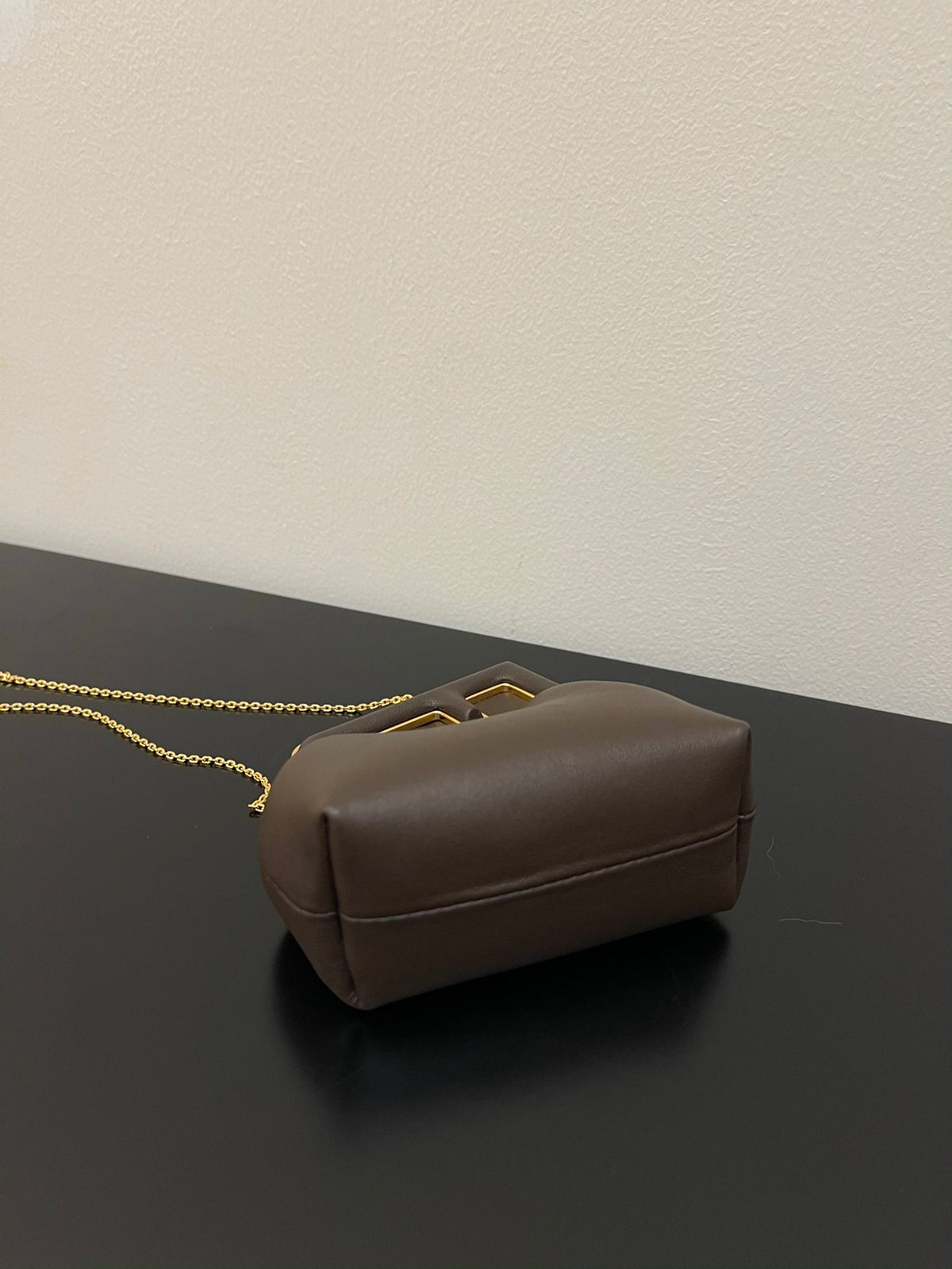 Vintage Style Brown Mini Frame Bag with Gold Chain Strap - Kiss Lock Crossbody Pouch