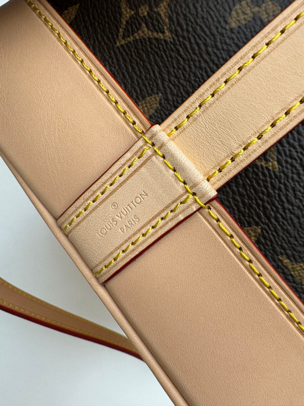 Louis Vuitton Vintage Monogram Pattern Drawstring Bucket Bag with Leather Strap