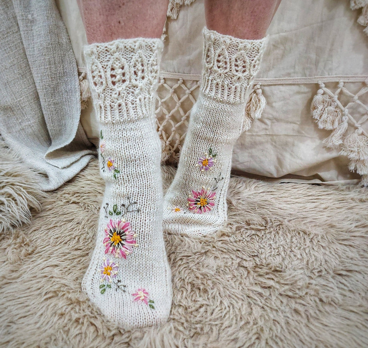 Ivory lace knitted socks, hand knit and embroidery, luxury socks,Mother day gift,socks with flowers